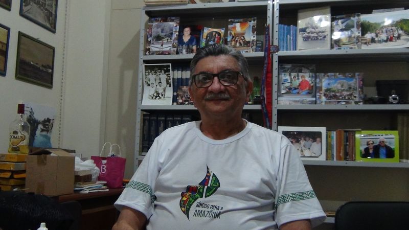 Ivan Sadeck dos Santos - Professor 